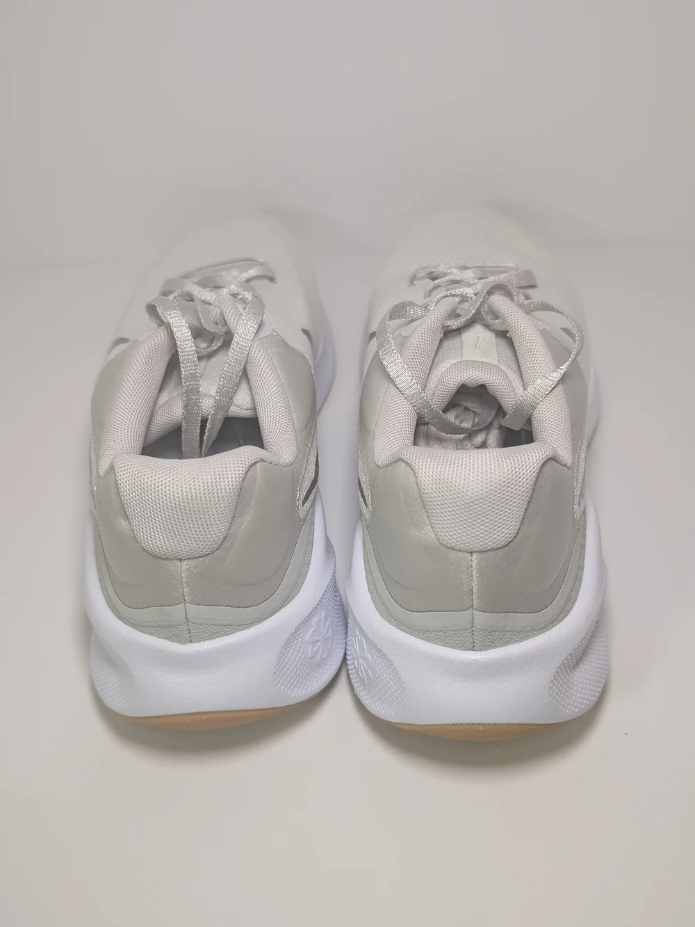Women's Size 10 Nike Revolution 7 Color Phantom/Neutral Olive NEW